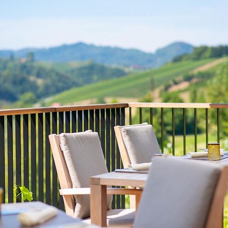 Landgut Am Poessnitzberg Hotel Leutschach Bagian luar foto